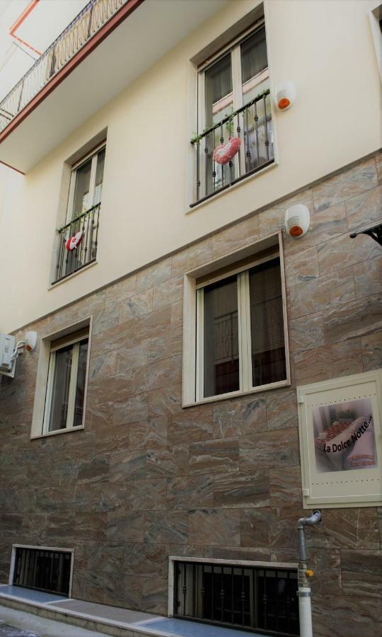 La Dolce Notte Vila Triggiano Exterior foto